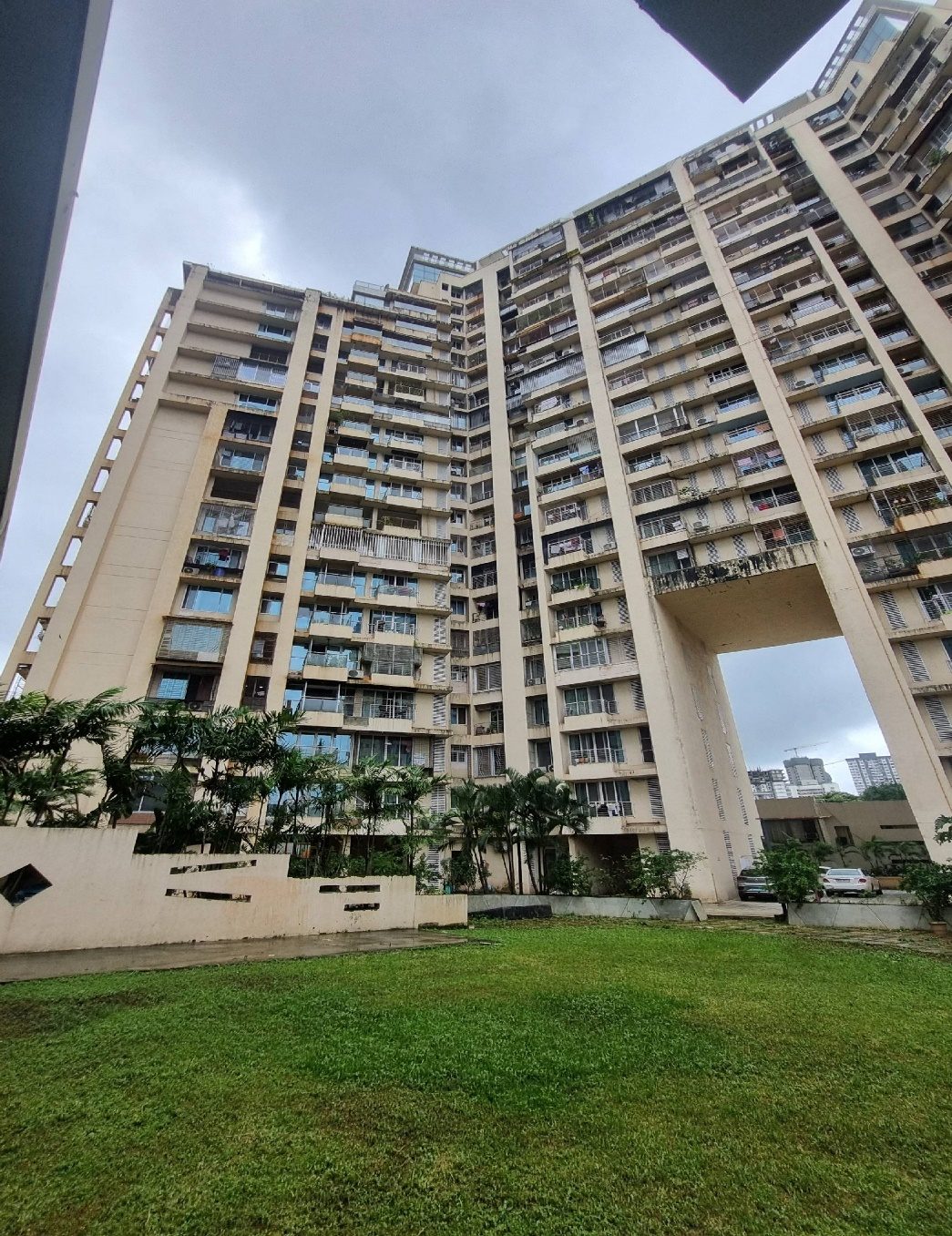 Lakshchandi Heights CHSL — G + 23, 3 wings